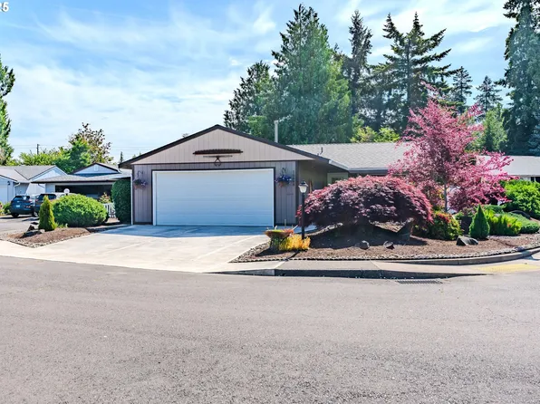 16688 SW Queen Anne Ave, King City, OR 97224