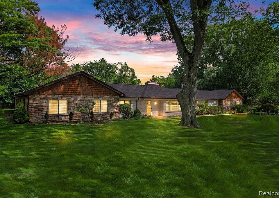 24424 Glen Orchard Dr, Farmington Hills, MI 48336 Zillow