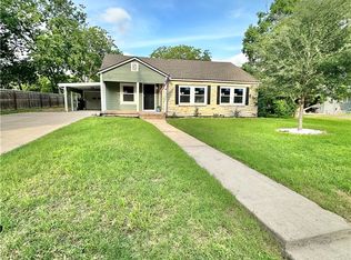 309 S Ridge St, Hallettsville, TX 77964