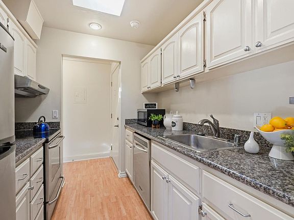5th image of 500 W Middlefield Rd APT 20