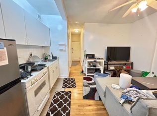 397 S 4th St #1B, Brooklyn, NY 11211