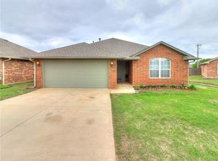 3701 W End Ave, Moore, OK 73160