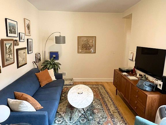 3rd image of 319 Baltic St APT 11