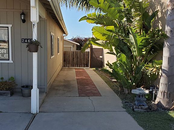 3rd image of 2461 Greenwood Ave