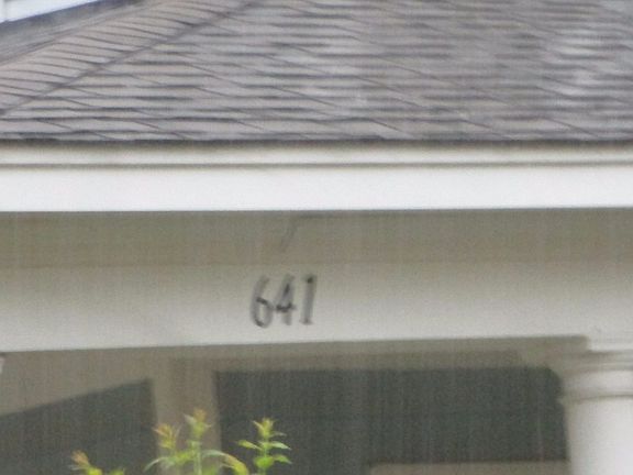 4th image of 641 Peyton Cir