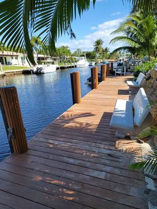 131 SE 13th St, Pompano Beach, FL 33060