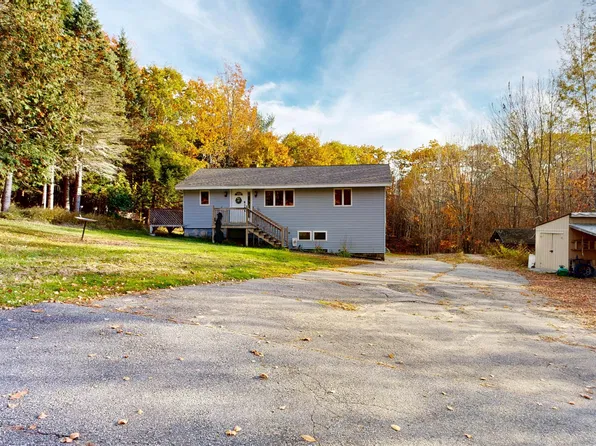 28 Mcsherry Lane, Hartford, ME 04220