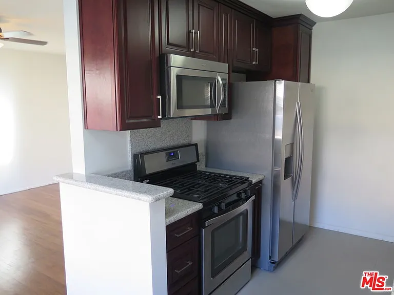 833 N Kingsley Dr #2 — Photo 10