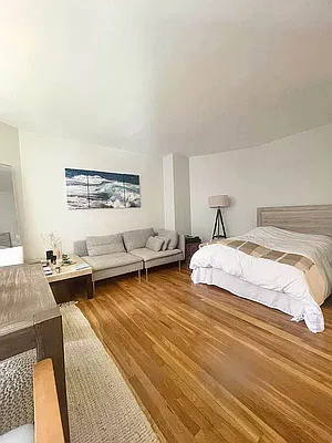 Rented by Oxford Property Group | media 20