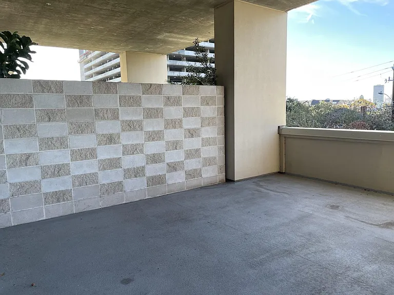 1401 Calumet St #300 — Photo 3