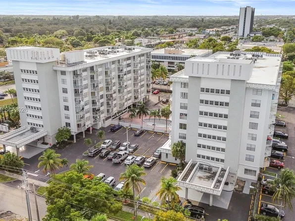 16740 NE 9th Ave APT 405, North Miami Beach, FL 33162