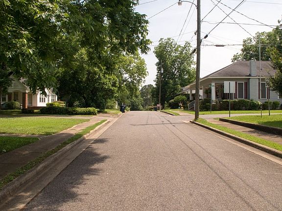 4th image of 702 25th Ave