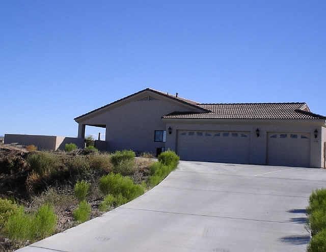 2nd image of 1195 N Steinway Drive