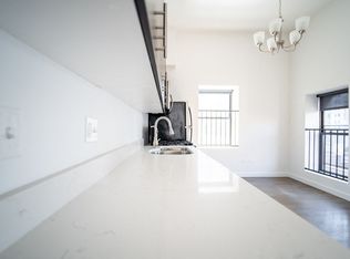 630 W Lake St #405, Chicago, IL 60661