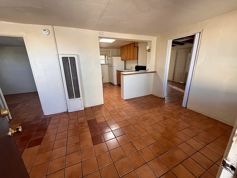 2301 N Northway Ave #10 — Photo 1