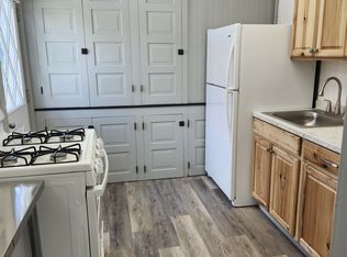 102 Franklin St APT 4, Clintonville, PA 16372