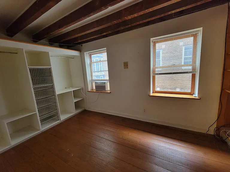 525 S Leithgow St #ROW HOUSE — Photo 8