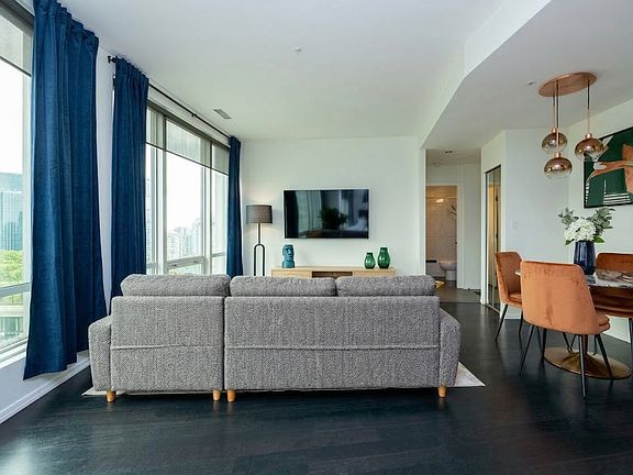 2nd image of 989 Nelson St #1