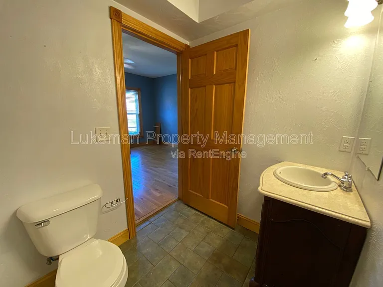 725 W Vine St #2 — Photo 6