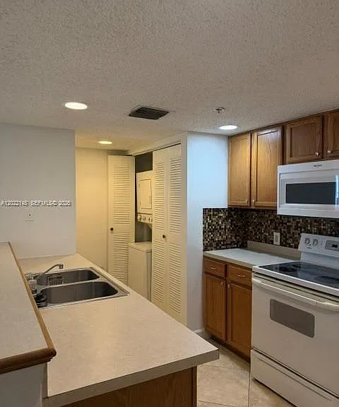 9905 Westwood Dr #18-3 — Photo 6
