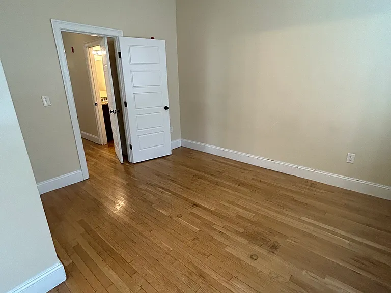 76 Grant St #1D — Photo 12