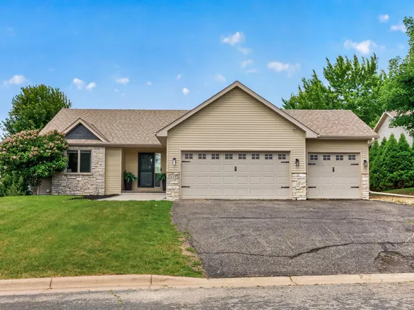 515 10th Ave NE, Lonsdale, MN 55046