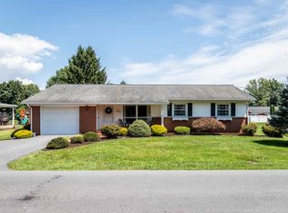 212 W College St, Bridgewater, VA 22812