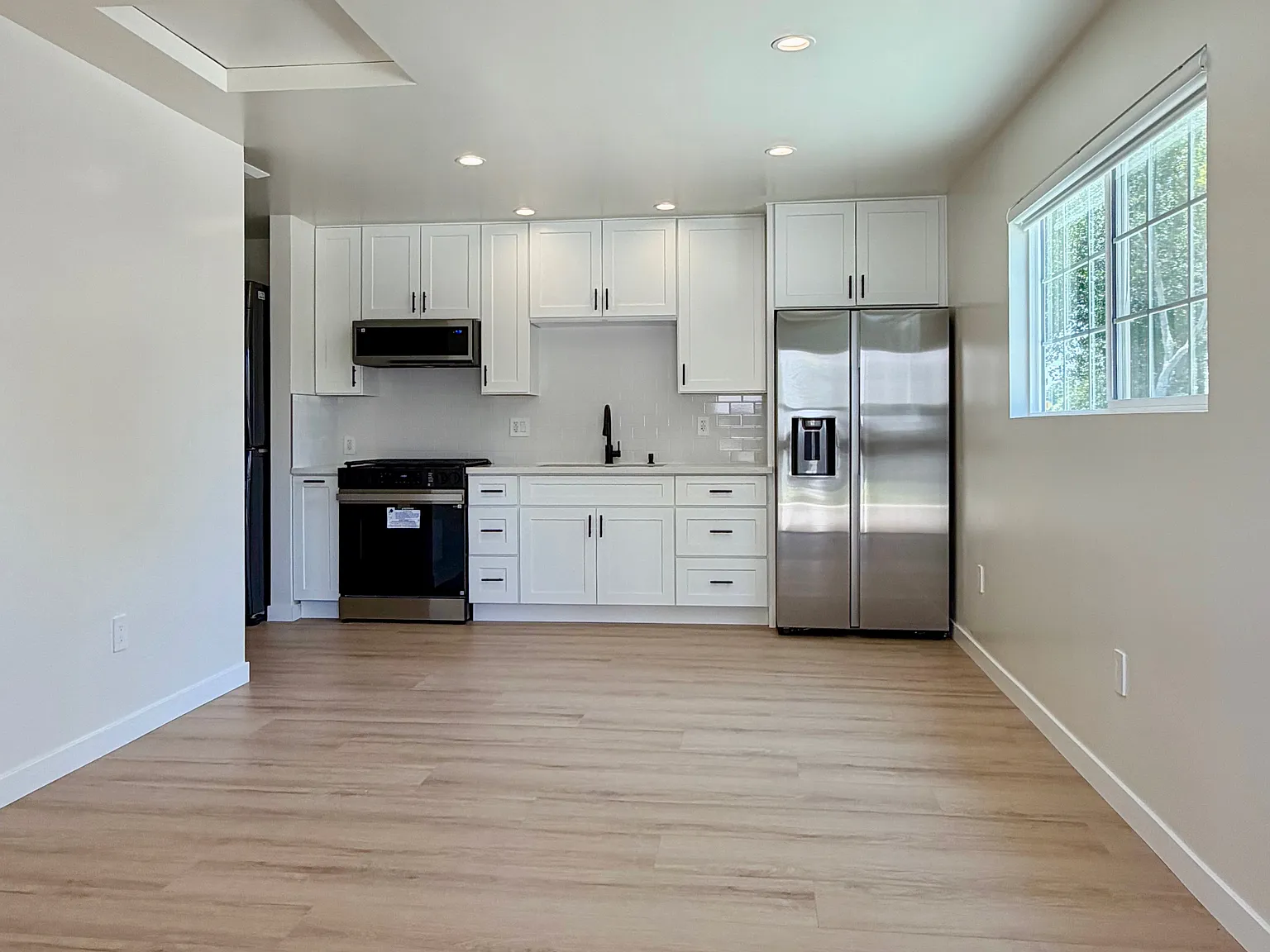1 bed, 455 sqft, $2,195 — Photo 4