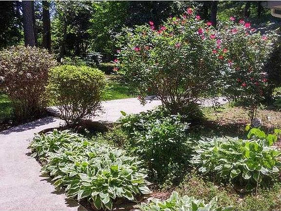 4th image of 1770 Holmes Dr SW