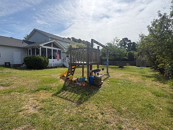 2nd image of 106 Robert Bruce Dr