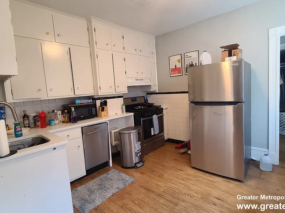 99 Endicott St #4