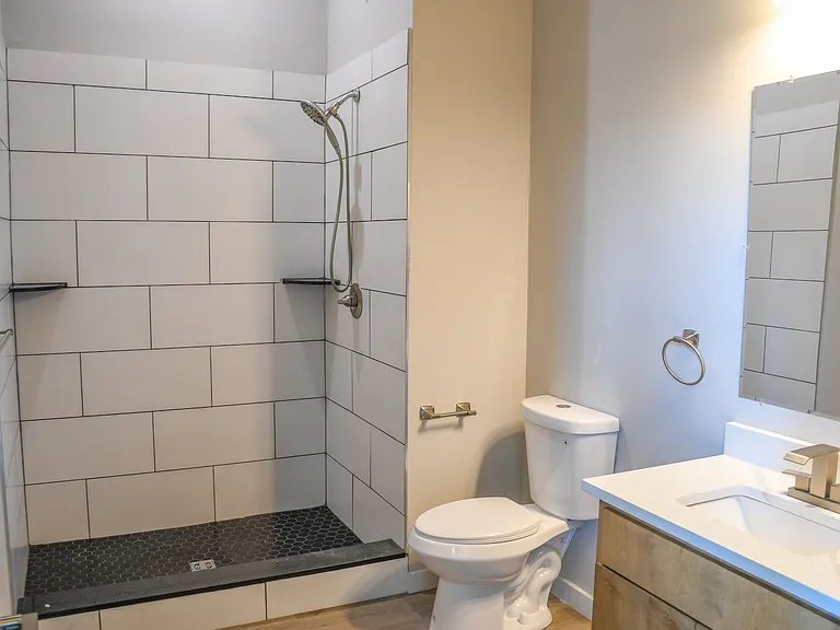 330 N Wyomissing Ave #216 — Photo 4
