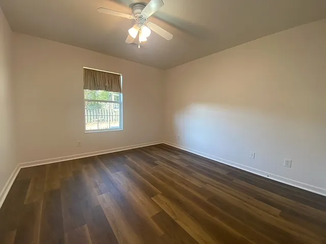 105 Maple Oak Dr — Photo 8