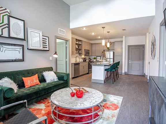 3rd image of 19054 Helios Cir APT 5104
