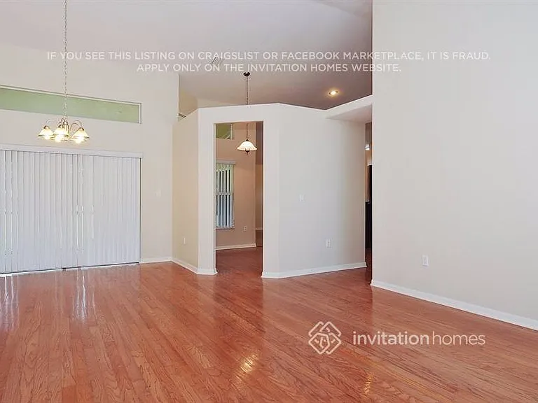 5547 Foxtail Ct — Photo 2