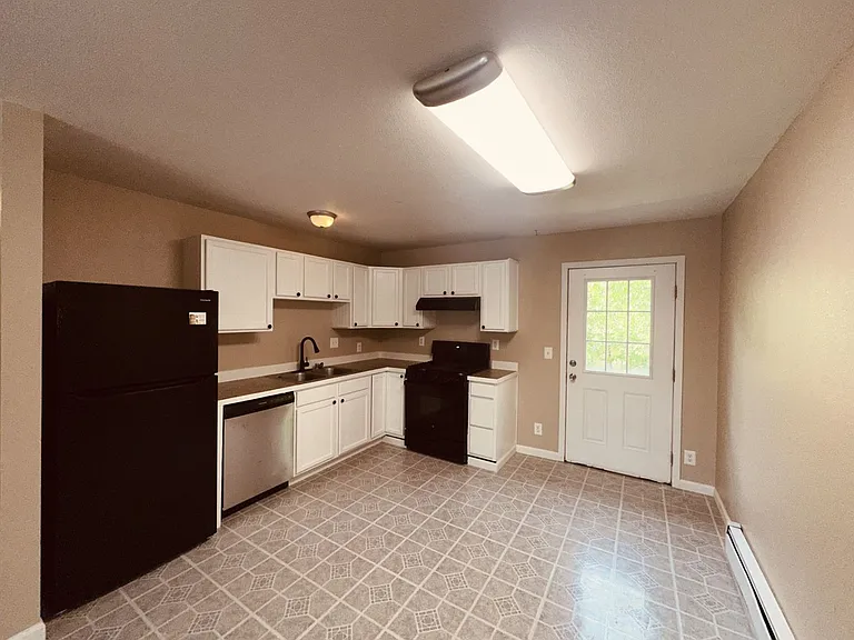374 E Chickaloon Way — Photo 1