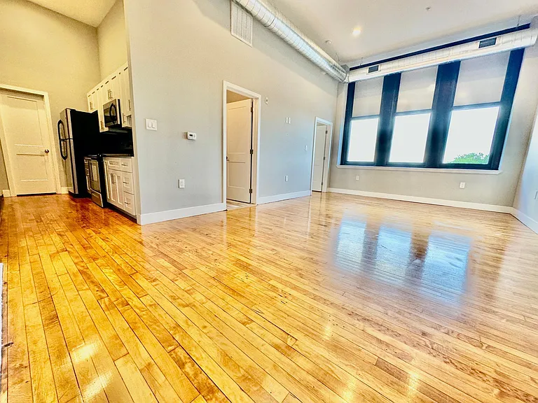 1519 S 17th St #2I5 — Photo 2