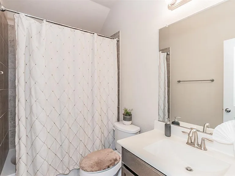 11621 Parade Dr — Photo 25