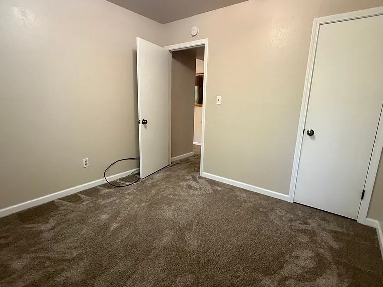 3404 Marshall Ave — Photo 31