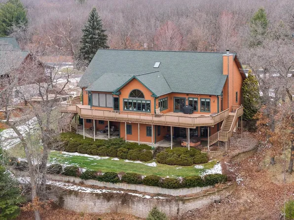 E9291 Pebblebeach Drive, Wisconsin Dells, WI 53965