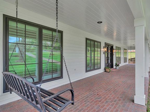 3rd image of 1524 Bellechase Dr