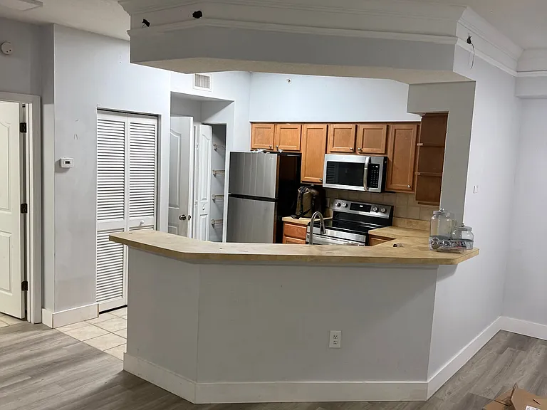 9905 Baywinds Dr — Photo 4
