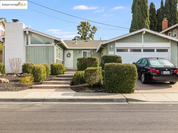 7031 Prince Dr, Dublin, CA 94568