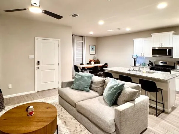 4810 Foundation St, Haltom City, TX 76117