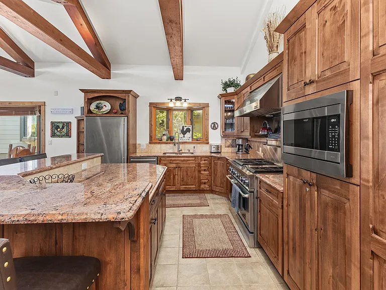 Top Level - Gourmet Kitchen
