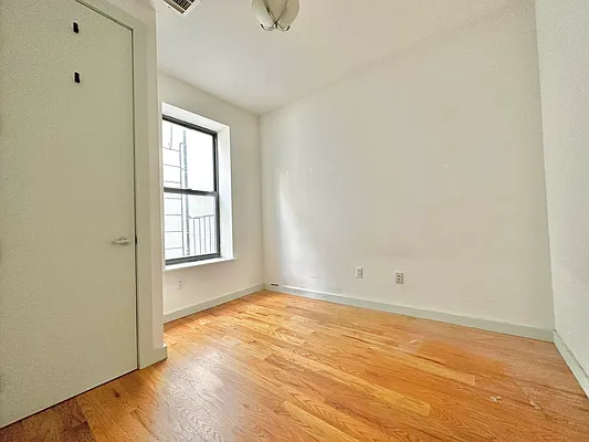 Rented by Doorway NYC, LLC | media 12