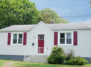 8 Whittlesey Rd, Johnston, RI 02919