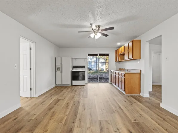 10114 Northview Dr, Wills Point, TX 75169