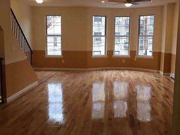 3rd image of 1989 Grand Ave #1