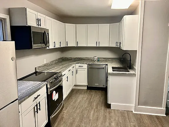 3 bed, 1080 sqft, $1,500 — Photo 4